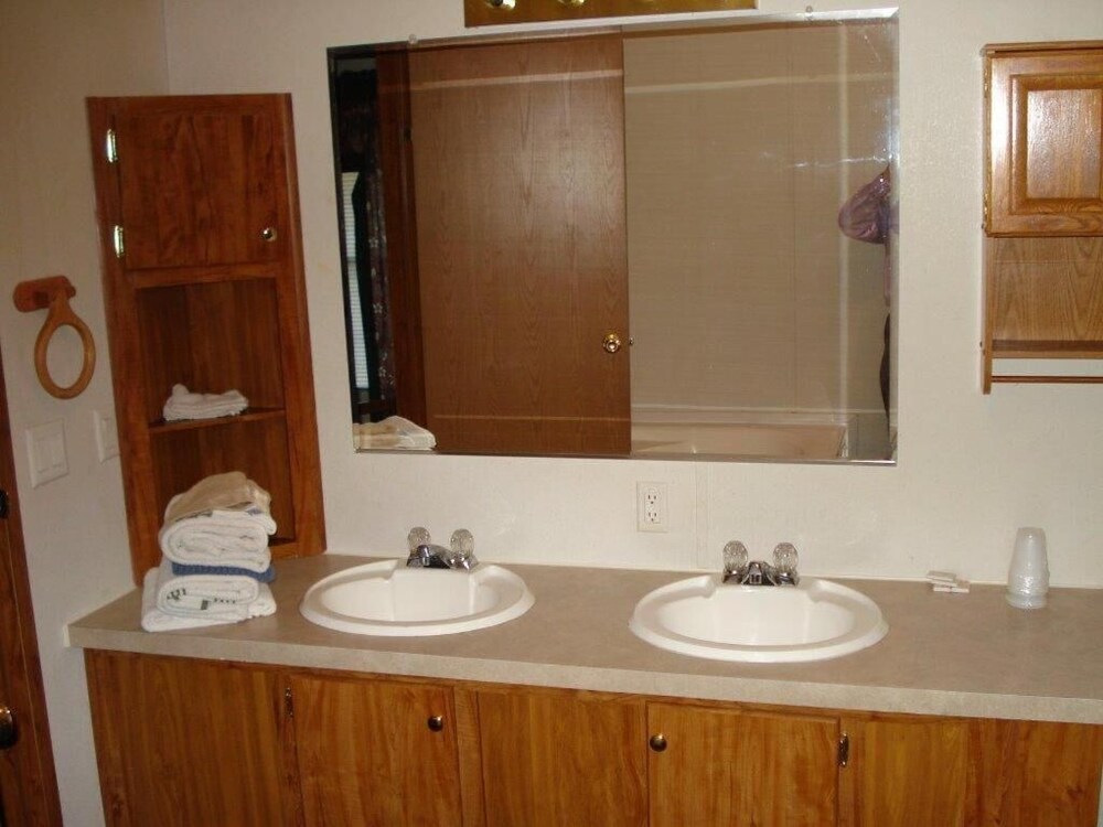 Comfort Green Motel - Property Image 9