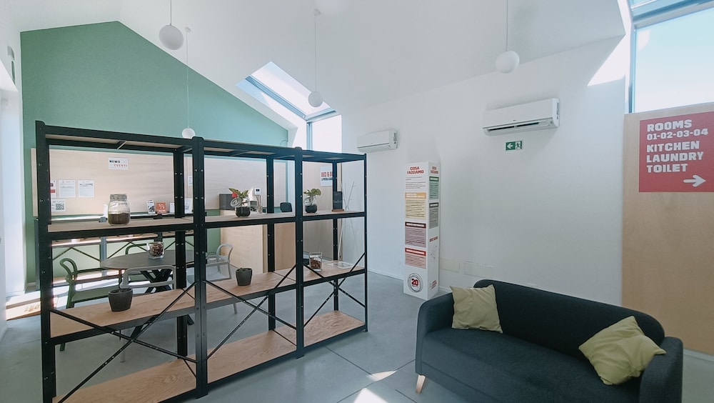 Bed and Bike Hostel
