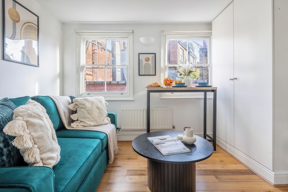 Stylish Holborn 2BR in Bloomsbury Hub