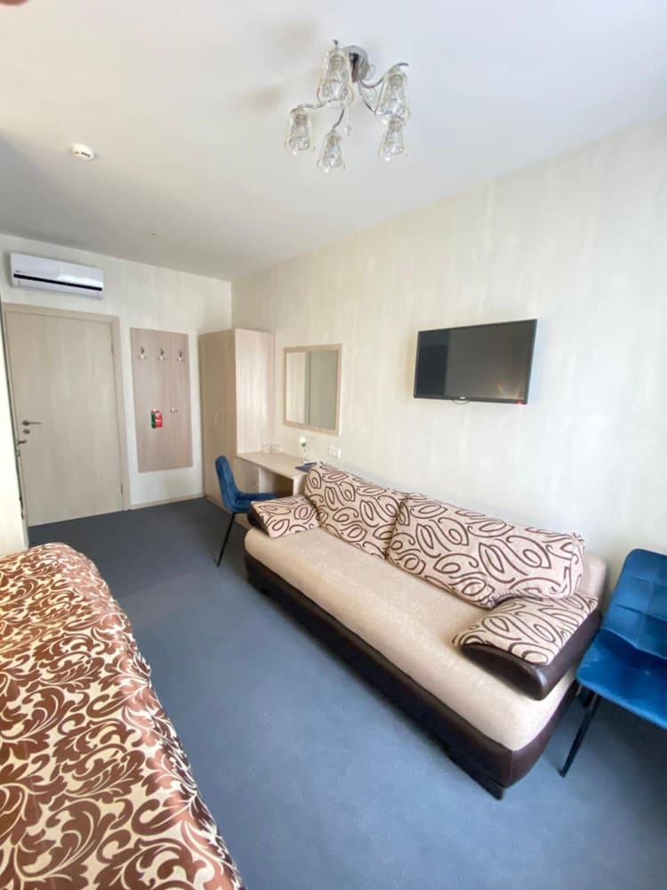Matrix Hotel