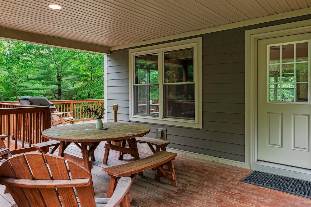 Bear Paw Lodge by Avantstay Hot Tub Deck Fire Pit
