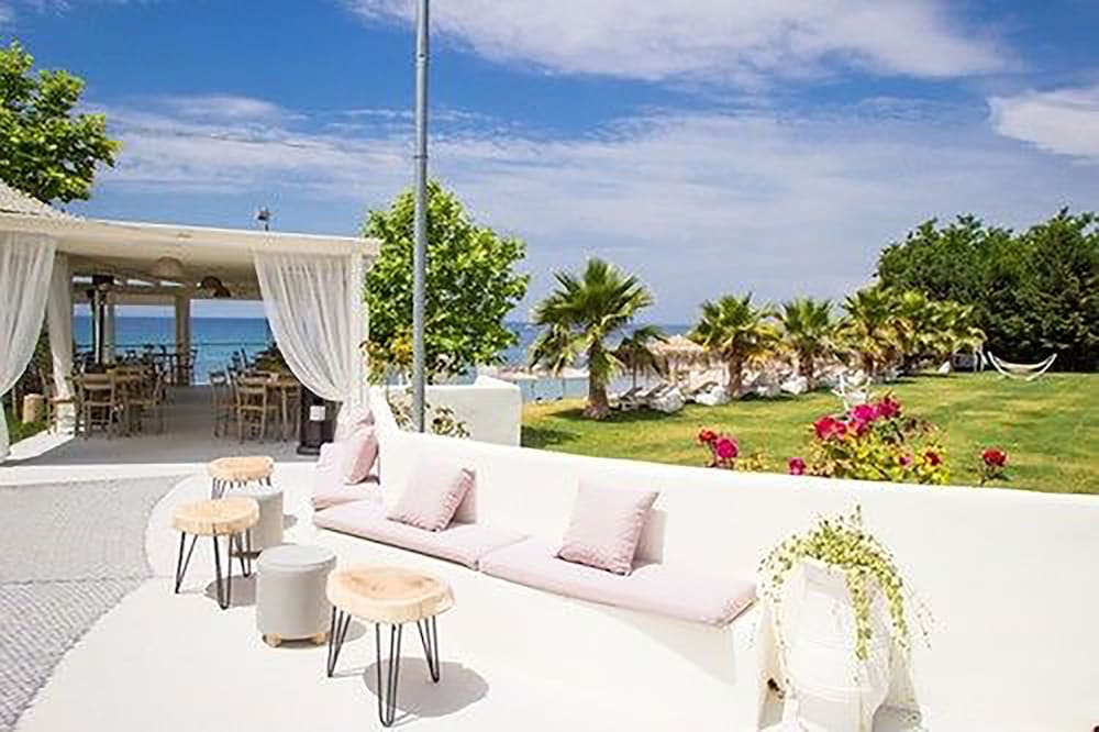 Stigmes Villas & Suites