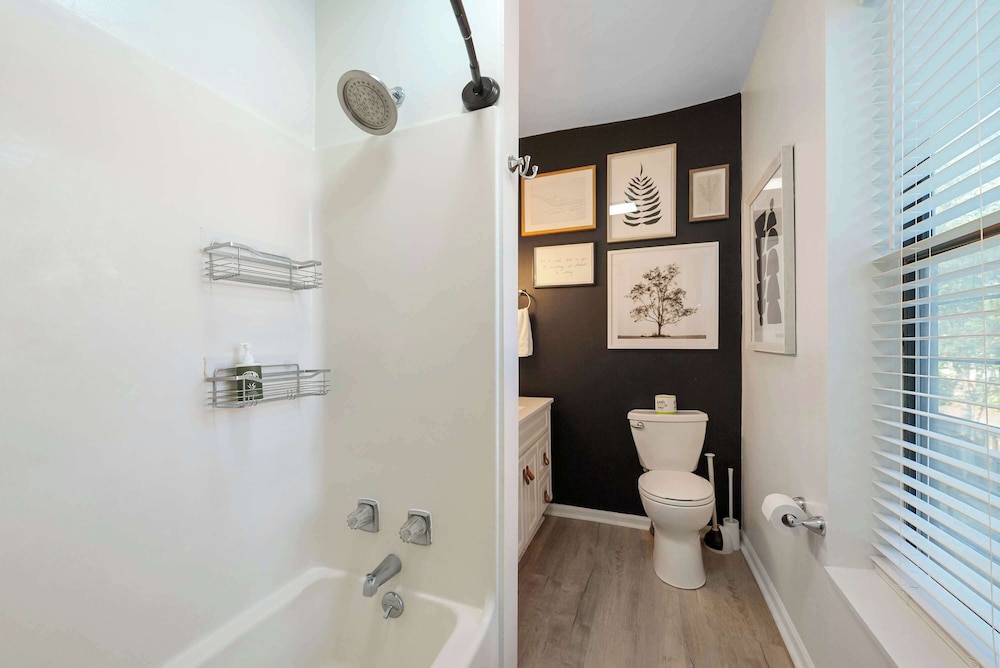 The Luxe Pearl Residences 870.5
