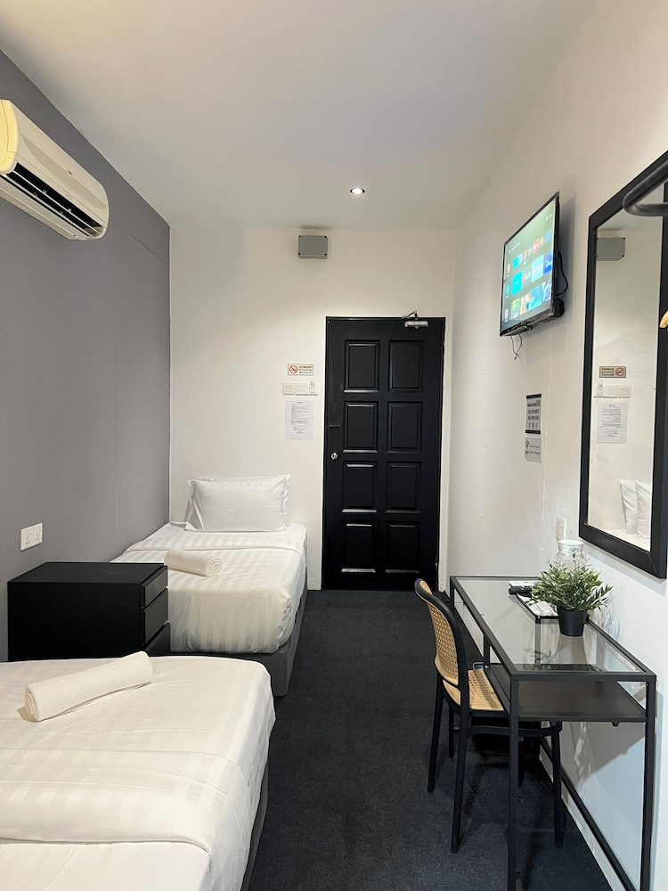 Quee Hotel