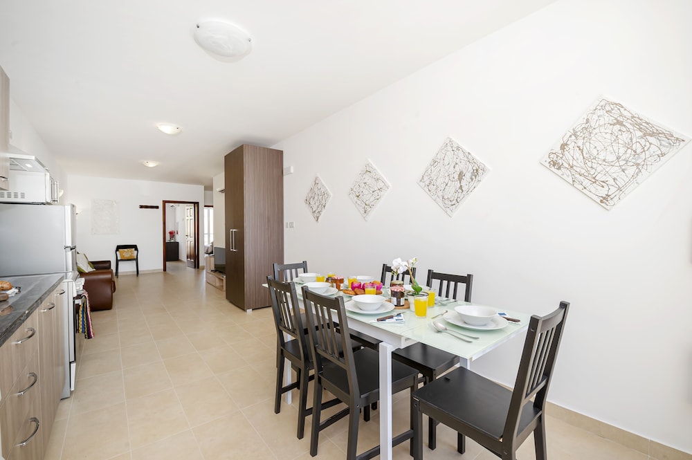 Mellieha Vacations - Summer Breeze Superior Apartment with Terrace by Getaways Malta - Property Image 1