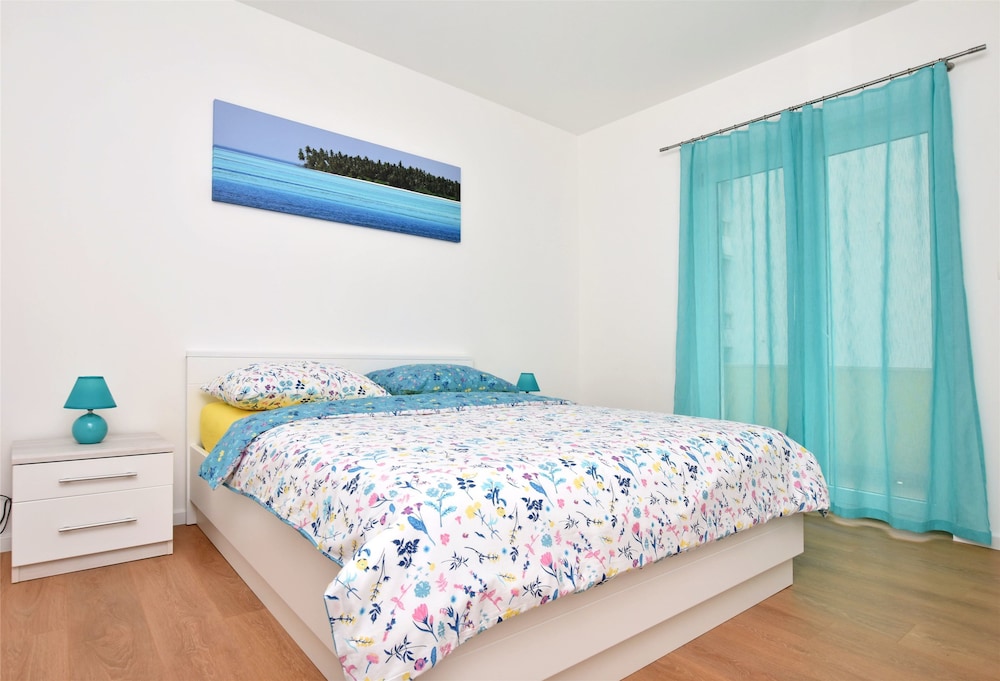 Apartment Dora view 5