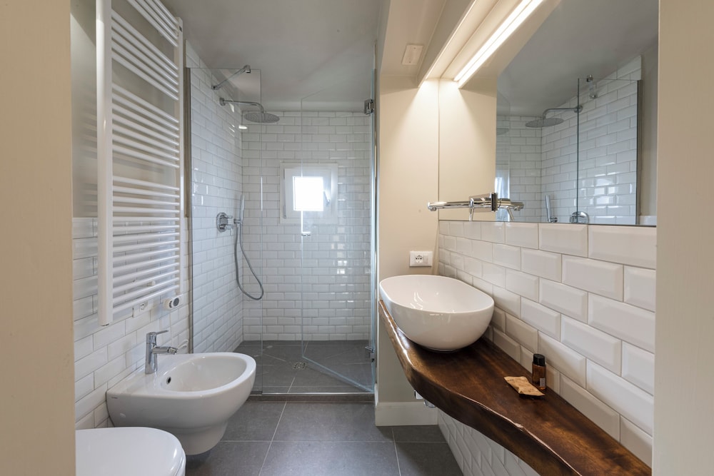 Pisana Modern by MMega