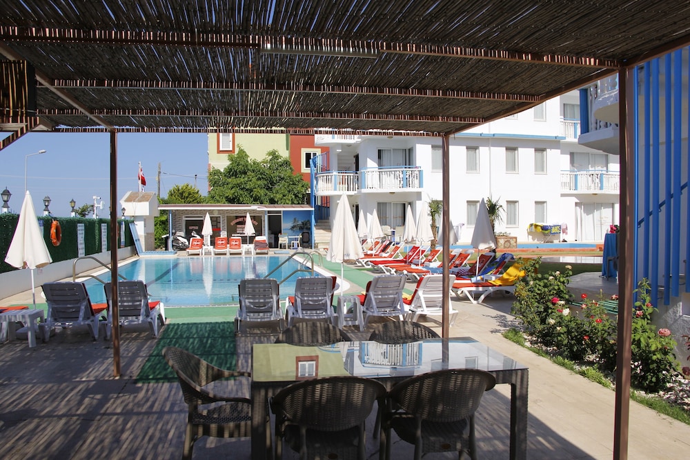 Sunset Village Apart Otel - Image 103
