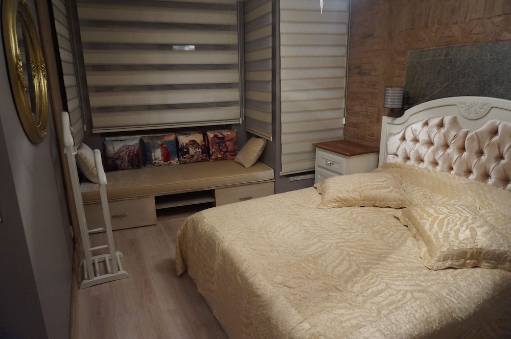 Galatolia Suites - Image 89