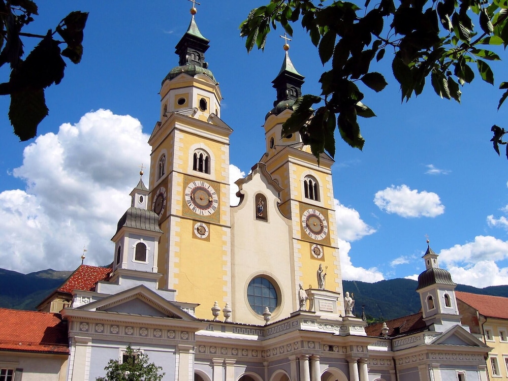 Photo 24