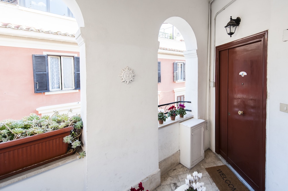 Flatinrome Trastevere