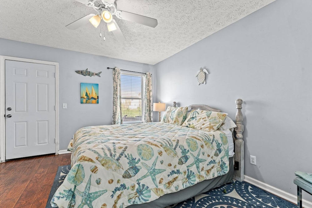 Fun and Sun Vacation Townhome view 4