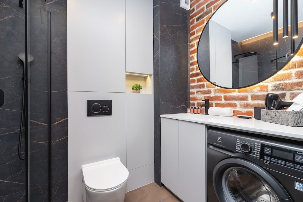 Apartment Krakow Lema 17 by Renters view 4