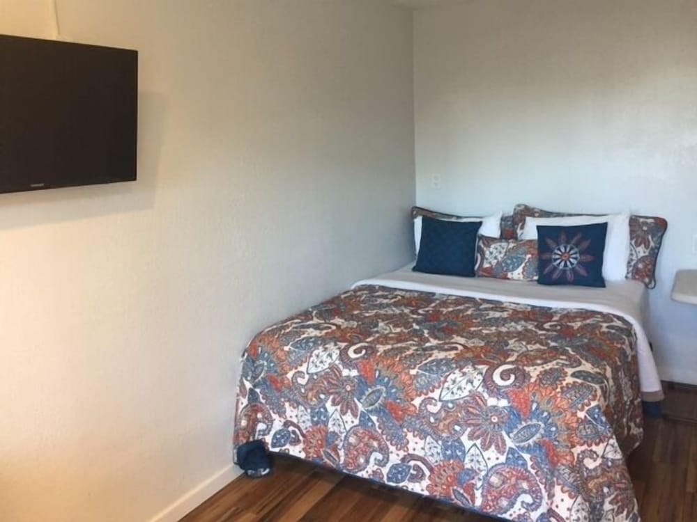 Berkeley Inn view 3