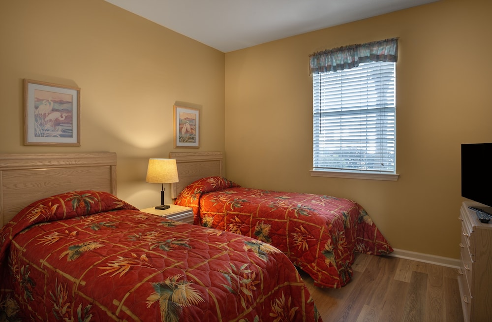 River Oaks 50b 2 Bedroom Condo