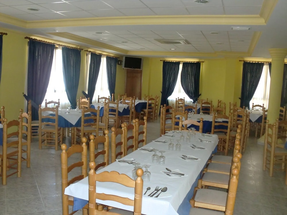 Hostal Vadillo view 5