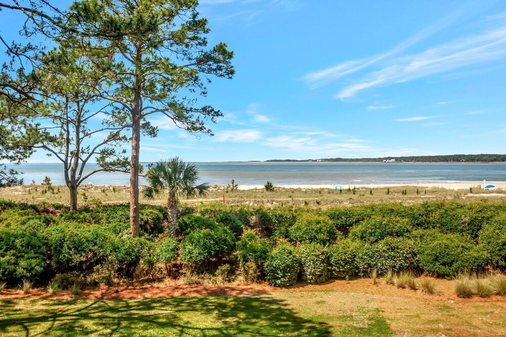 1829 Beachside Tennis at The Sea Pines Resort