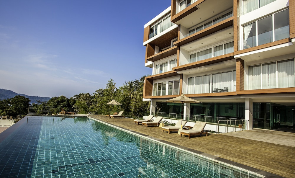 Q Kata Residence