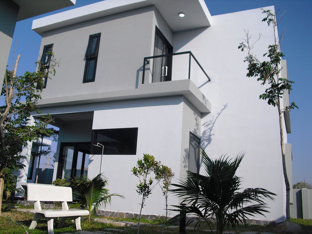 Van Nguyen Minihouse