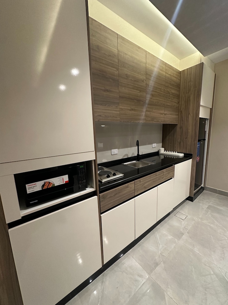 Charming Amman Apartment With Modern Amenit