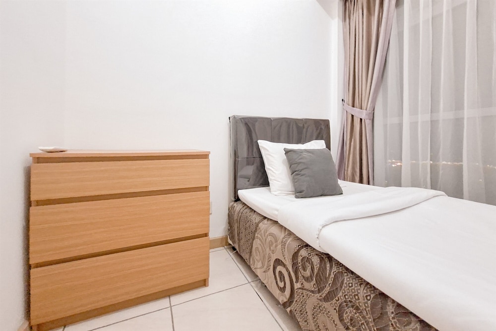 Nice And Homey 2Br Apartment M-Town Residence