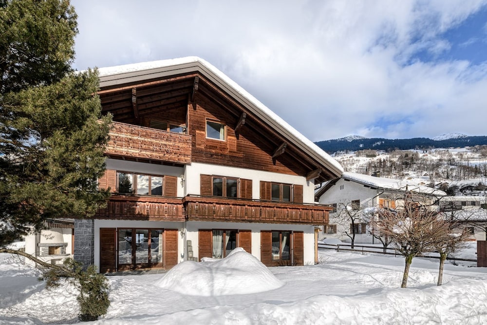 Alpenblick Appartements - 5-zimmer Gartenwohnung