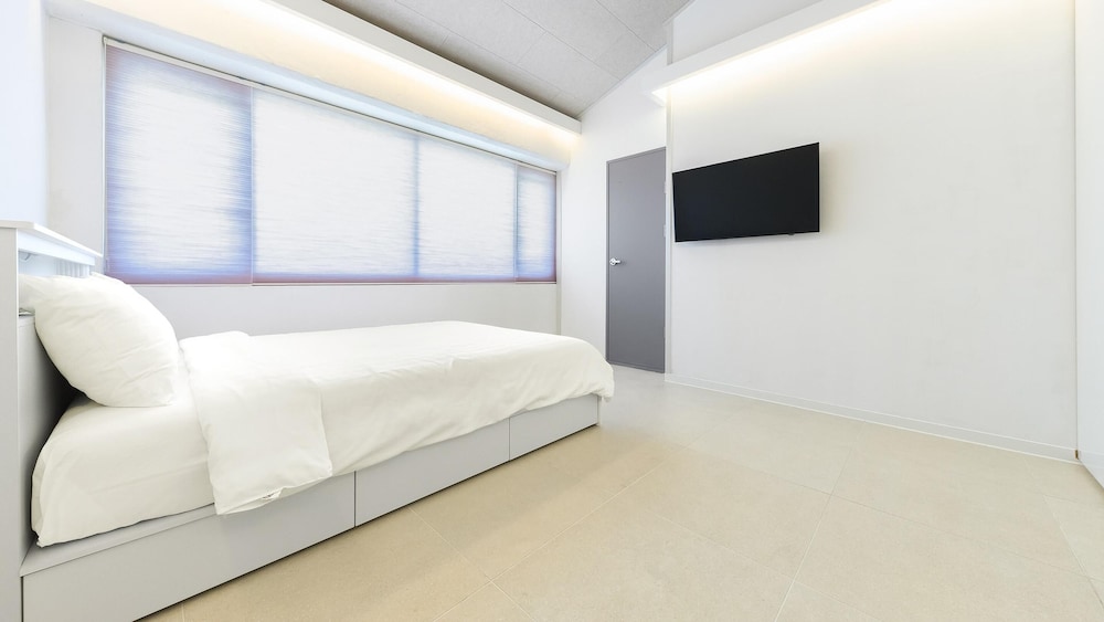 Incheon Vacations - Ganghwado Mare Seawater Poolvilla - Property Image 16