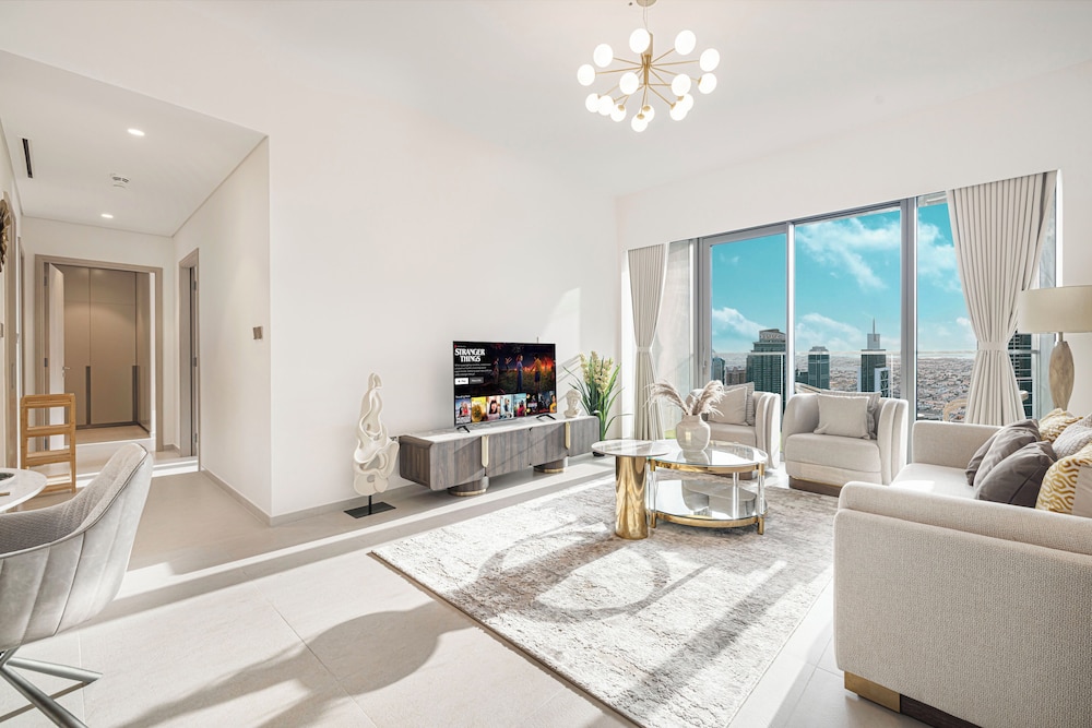 Grande Suites by Hostiva - Sea View