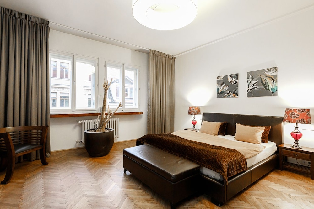 Apartment Deluxe Rybna 25