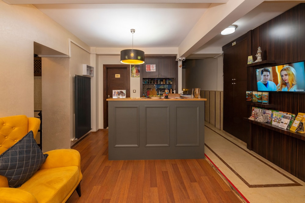 Opera House Otel - Image 11