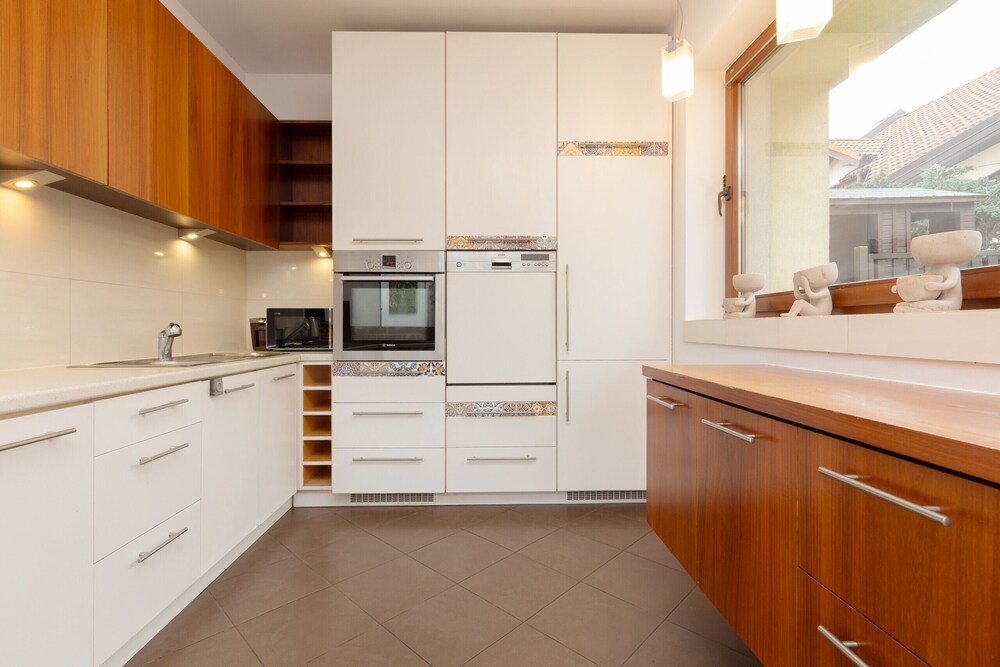 4-bedroom House in Warsaw by Renters view 5