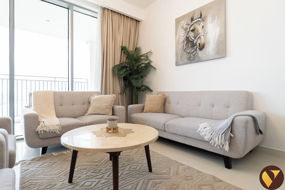 Icon Bay Creek Harbour Waterfront Living