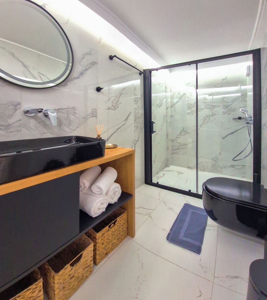 Koukaki Golden Lofts