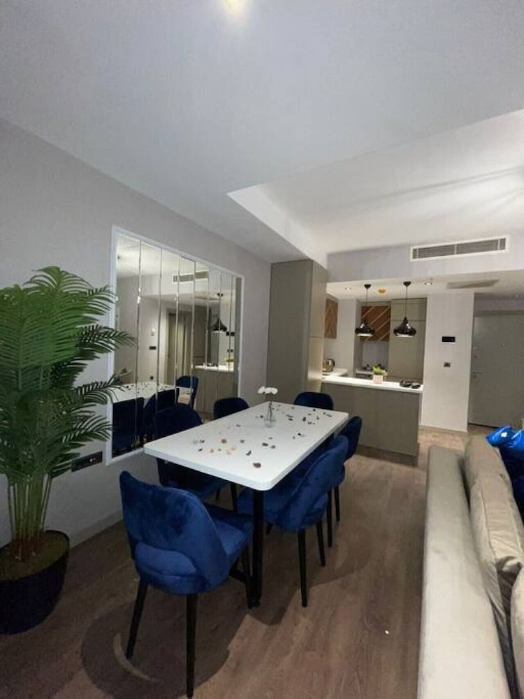 Brand-new 2 1 Apartment-near Mall of Istanbul
