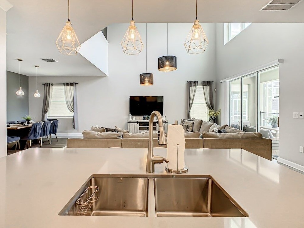 Luxury 5br Villa Near Disney Pool & Golf Retreat 5 Bedroom Villa