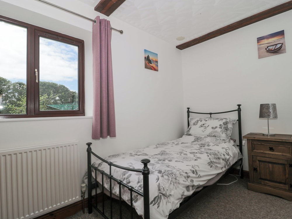 Mistletoe Cottage