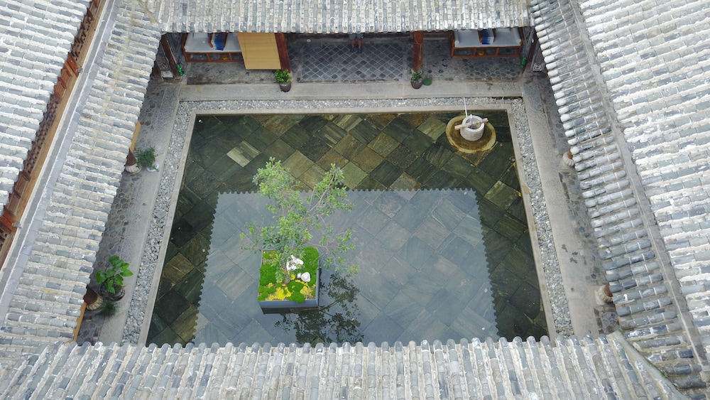 Jia Kedi Ancient House Cultural Homestay