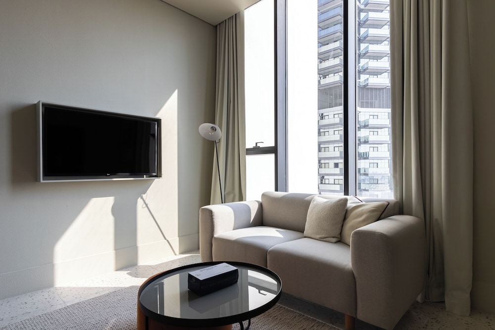 SIMPLY COMFORT Upside Living Business Bay Stunning Panoramic Burj Cityline Views
