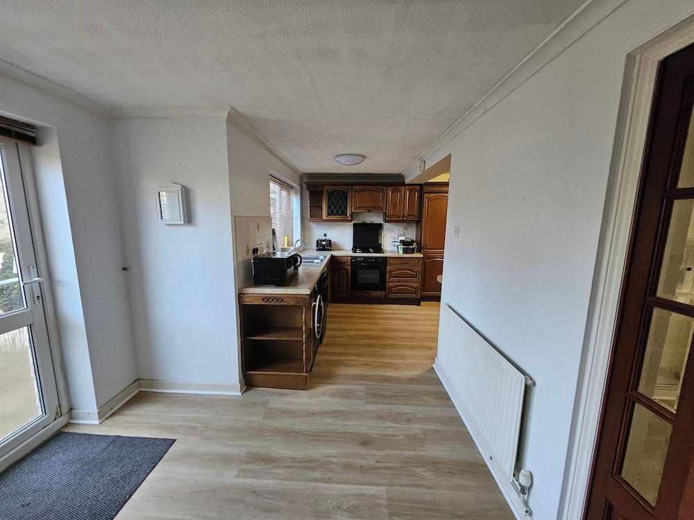 Stay,work, Relax Ideal for Crews and Long Stays