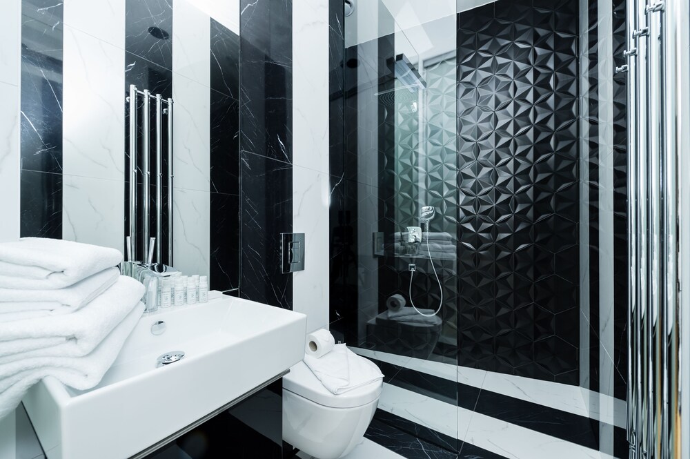Aquarius Residence by TKC