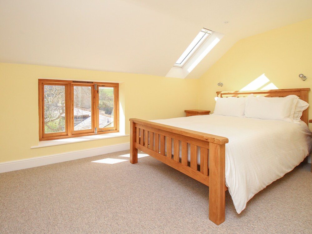 The Stables, Burton Bradstock