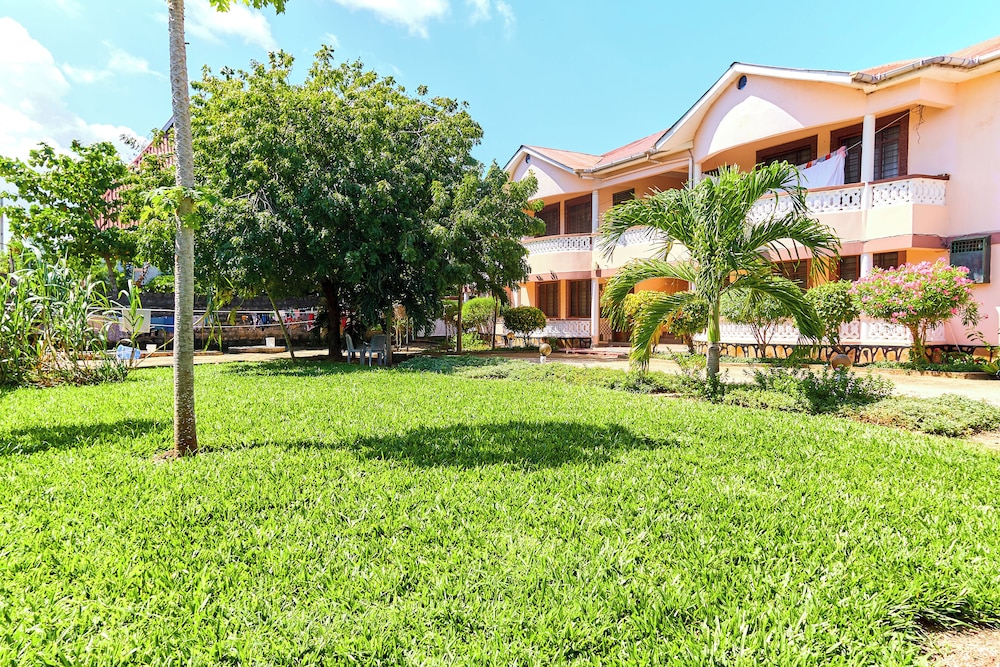 DIANI BEACH GOLD APARTMENTS