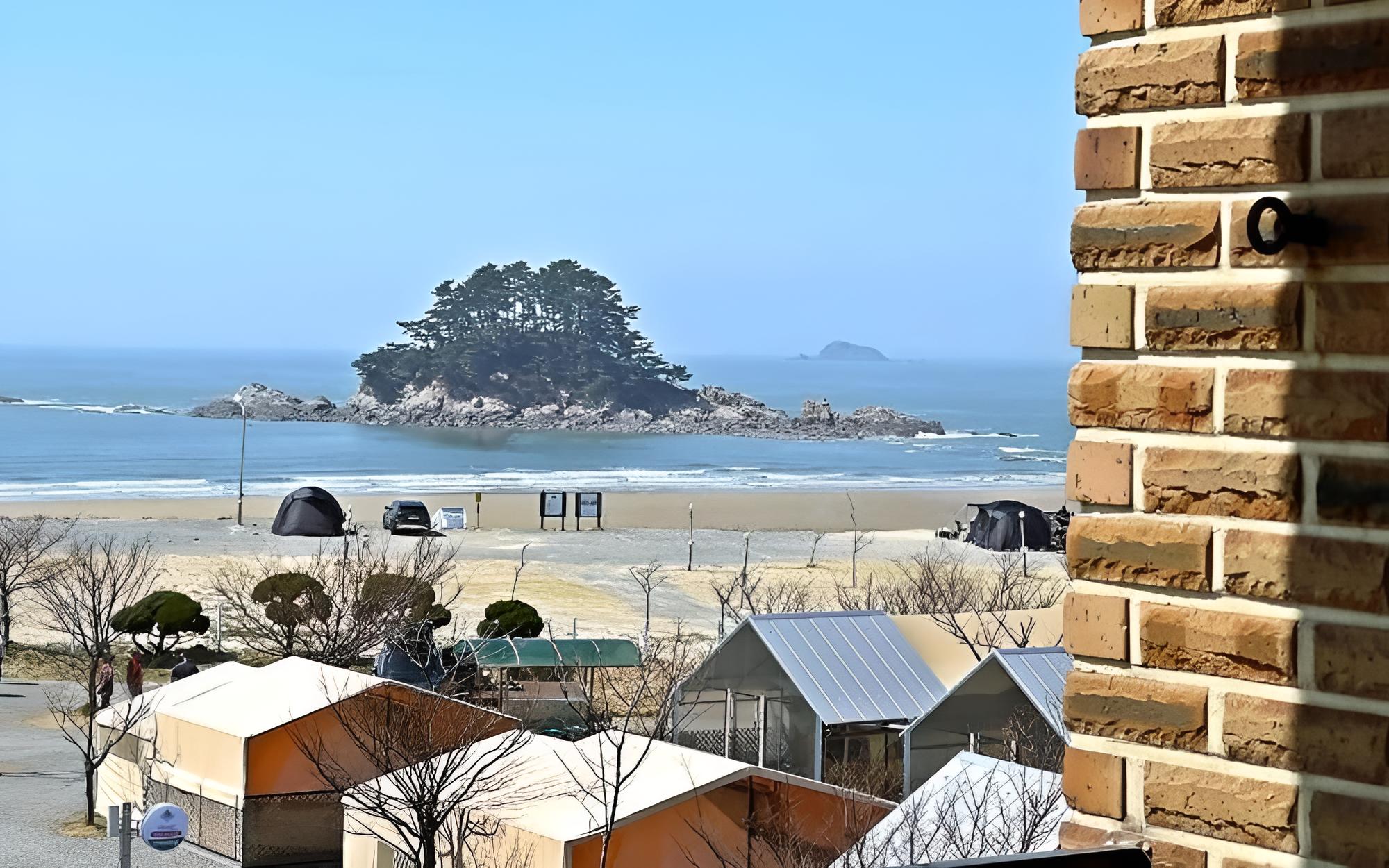 Taean Hakampo Sunrise Pension view 4