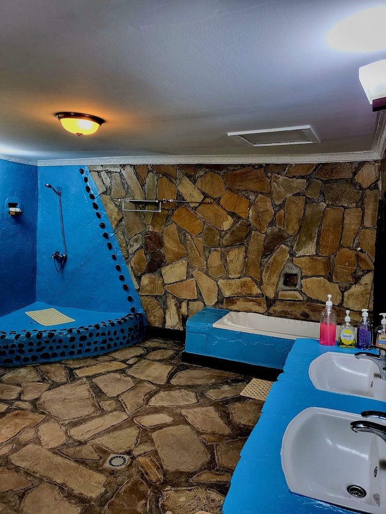 Bambou Gorila Hotel