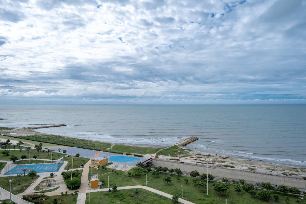 w Majestic Loft w Ocean View in Crespo