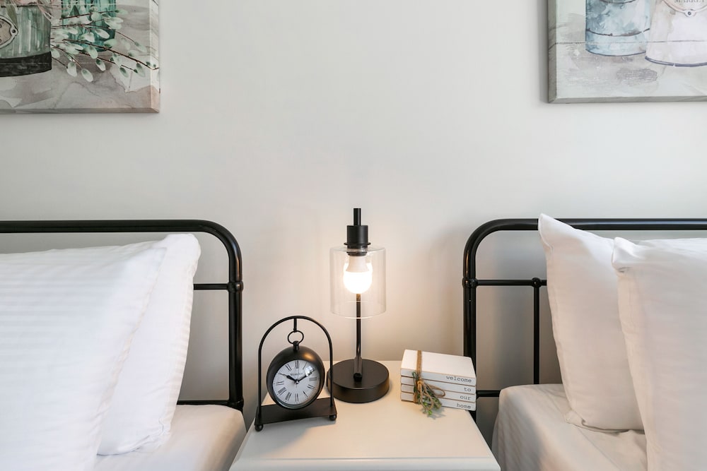 New Orleans Vacations - Modern 4BR Condo in the Heart of NOLA - Property Image 57