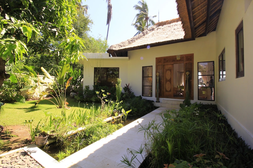 Kembali Villa
