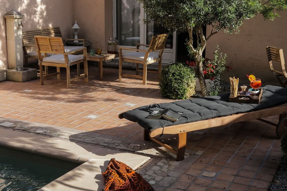 Charming Mas Provencal With Swimming Pool