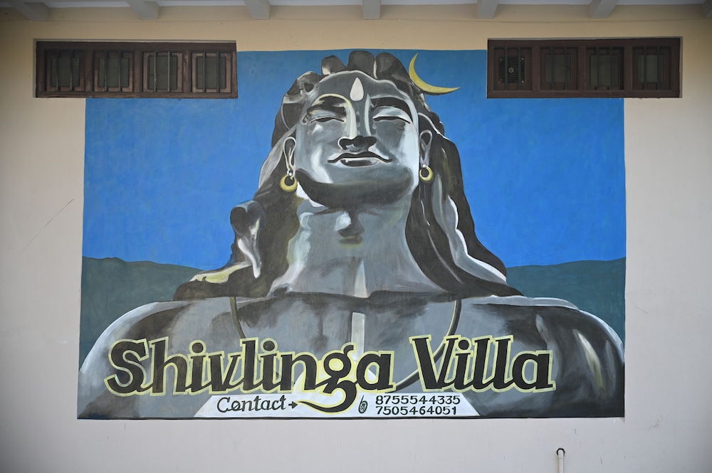 Shivlinga Villa