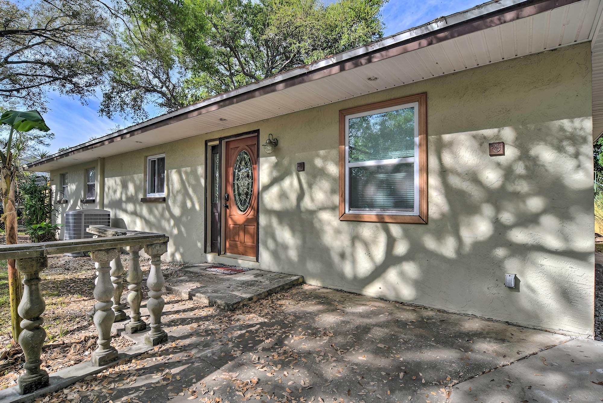 Updated Coastal Home ~ 6 Mi to St Pete Beach view 5